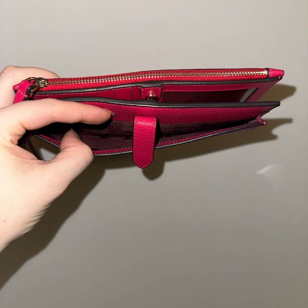 Kate Spade Wallet - Picture 8 of 8